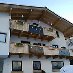 Gemütliche Wohnung 10 Minuten vom See entfernt